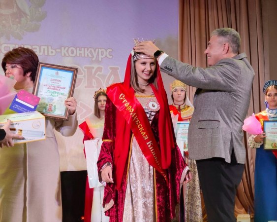 В Ковровском районе в селе Клязьминский городок, на Стародубской земле, состоялся яркий, фееричный  Первый Фестиваль-конкурс «Стародубская княжна 2024».