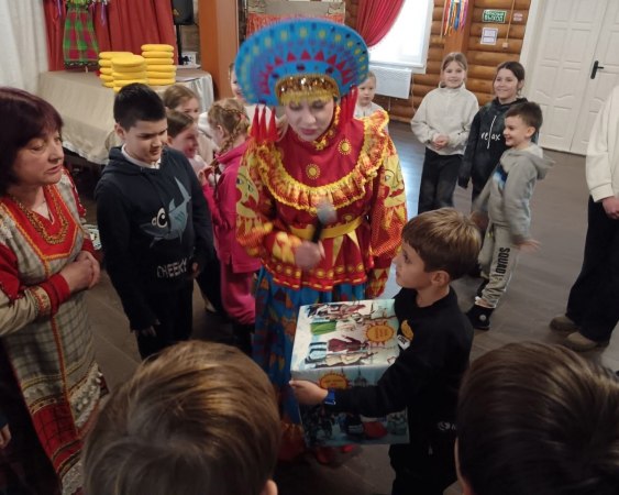 19 и 20 февраля в усадьбе Танеевых продолжаются "Масленичные посиделки" для детей и взрослых.