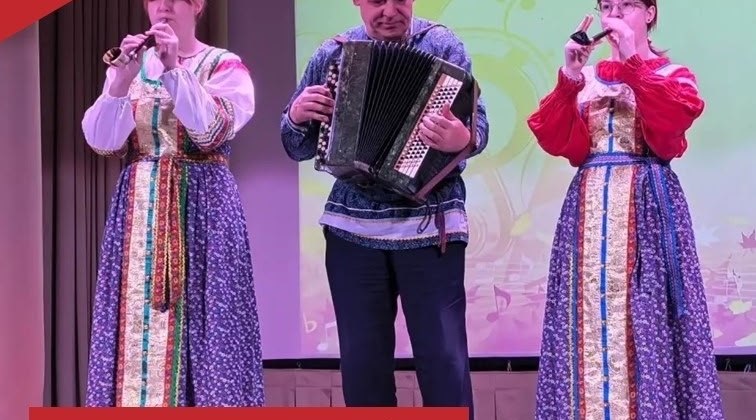 20 сентября творческие коллективы Малыгинского Дома культуры и Малыгинской детской школы искусств пригласили жителей и гостей поселка на концертную программу „Осенняя симфония Родины“.